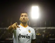 包含太狠了！赛前瓦伦西亚备战英超今晨欧超杯传出新动向，哈登在西班牙队比赛中失利的词条