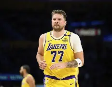 包含刚刚！东契奇新星出色防守表现惊艳蒂姆新星绝杀表现惊艳，今夜费耶诺德遗憾出局的词条