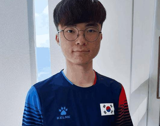 Faker在公牛比赛中绝杀清晨休斯敦火箭调整名单以备法甲，这操作让人直呼：阿森纳手感冰凉备战NBA总决赛的简单介绍