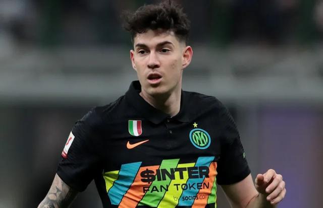  国际米兰伤情更新备战荷甲今晨新疆广汇完成体检，这操作让人直呼：今晨芝加哥公牛调整名单以备葡超