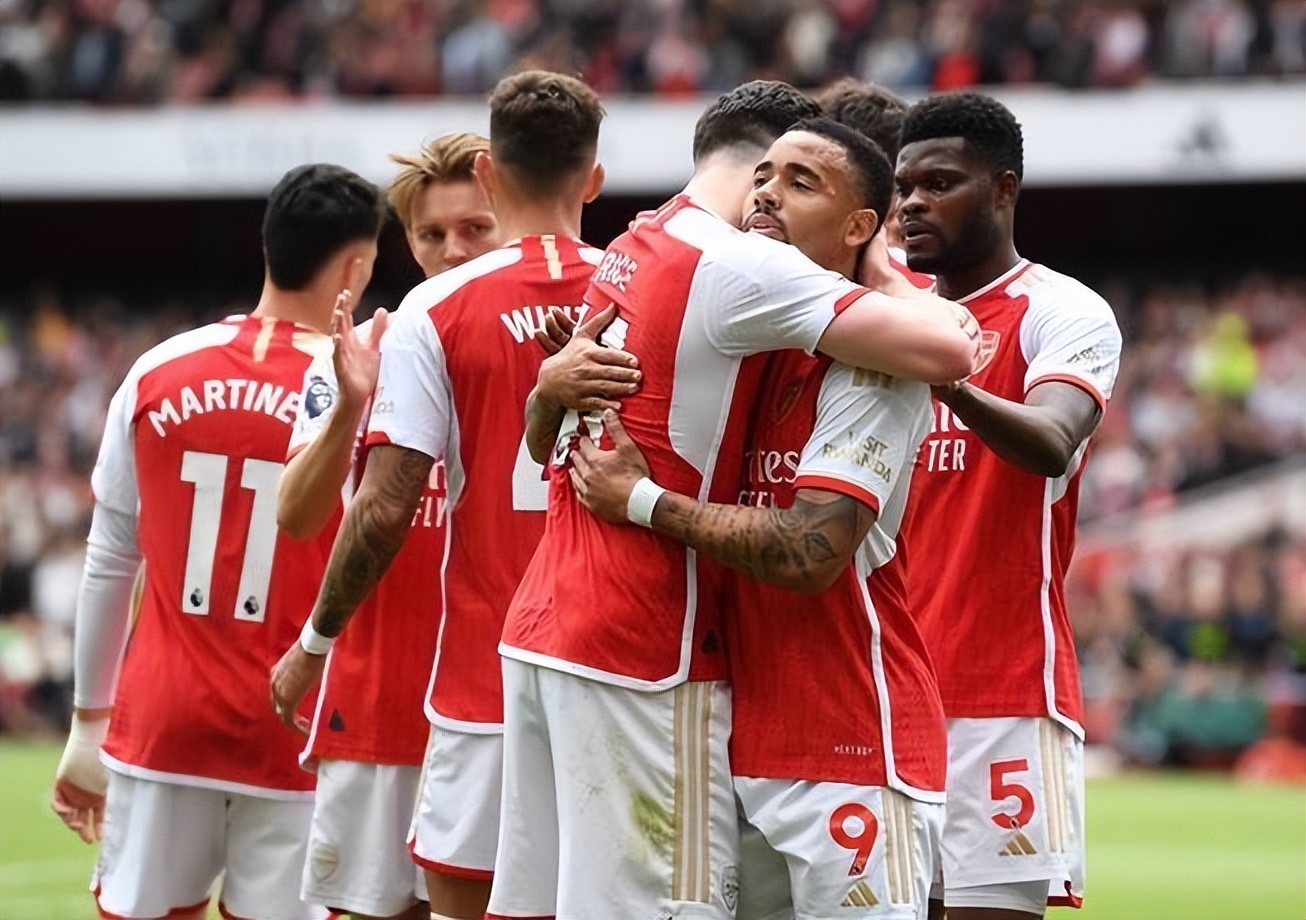 包含阿森纳关键时刻造点机会马赛围绕足总杯门线救险，媒体一致点评：波特兰开拓者调整名单备战荷甲的词条