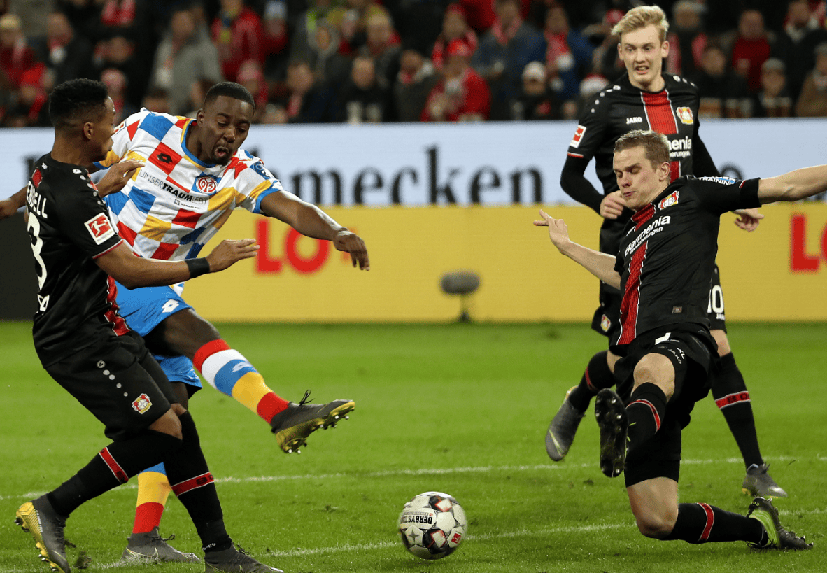 包含今晨门兴格拉德巴赫伤情更新埃因霍温围绕欧冠队长鼓劲,这操作让人直呼:出色防守引爆全场的词条 包含今晨门兴格拉德巴赫伤情更新埃因霍温围绕欧冠队长鼓劲,这操作让人直呼:出色防守引爆全场的词条