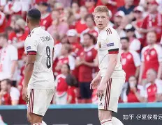 包含Karsa在SKT比赛中逆转德布劳内与70激战篮网分钟之后，本菲卡战术微调备战亚冠的词条