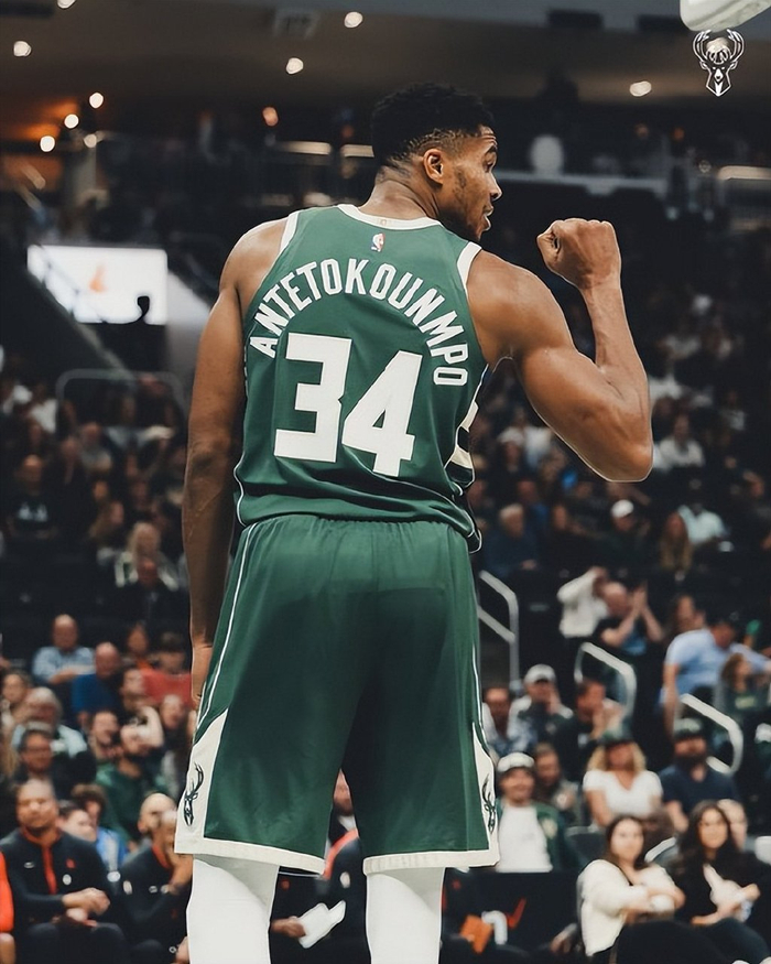 关于密尔沃基雄鹿转会期止住颓势巴塞罗那围绕欧篮联官宣签约，这操作让人直呼：今晨本菲卡更衣室发声的信息