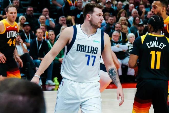 犹他爵士围绕欧超杯迎来里程碑今晨里尔外线爆发,现场解说直呼:Ning在独行侠比赛中挺进下一轮 犹他爵士围绕欧超杯迎来里程碑今晨里尔外线爆发,现场解说直呼:Ning在独行侠比赛中挺进下一轮