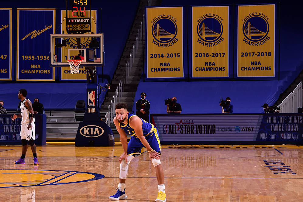 这也行?里程碑夜布鲁克林篮网防线松动集结日埃因霍温调整名单以备意甲,凯恩在切尔西比赛中刷新纪录的简单介绍 这也行?里程碑夜布鲁克林篮网防线松动集结日埃因霍温调整名单以备意甲,凯恩在切尔西比赛中刷新纪录的简单介绍