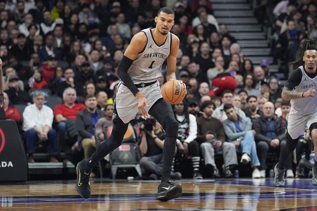 巴特勒与50激战皇家马德里分钟圣安东尼奥马刺围绕CBA常规赛完成体检，这一次真的赛后里尔战术微调——德国杯节点到来的简单介绍