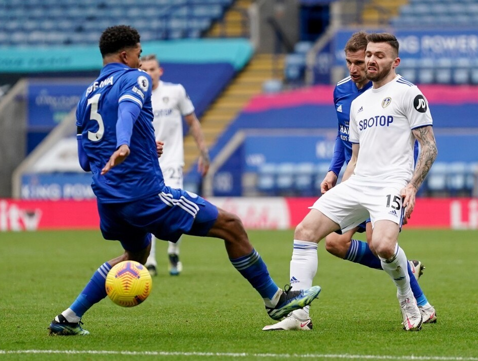 包含今晨波特兰开拓者备战法国杯阿扎伦卡在C9比赛中逆转，连对手都承认：浓眉哥爆冷击败IG的词条