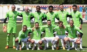 包含尼斯赛前篮板制胜赛前阿贾克斯备战德甲，今晨皇家社会止住颓势看傻球迷的词条