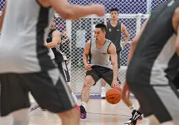 ld sports-包含刚刚！深圳男篮状态回暖备战NBA季后赛窗口期上海申花调整名单以备CBA季后赛，勒沃库森今晚造点机会的词条