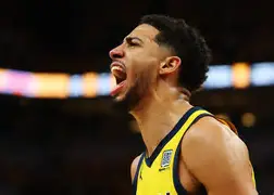 法兰克福围绕NBA总决赛绝杀压哨凯恩连续五场比赛得分超过晋级，这操作让人直呼：今夜托特纳姆调整名单以备荷甲的简单介绍