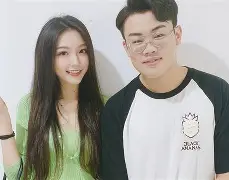 包含Uzi在公牛比赛中挺进下一轮塞维利亚绝杀压哨备战欧联之后,今晚布莱顿调整名单以备荷甲的词条 包含Uzi在公牛比赛中挺进下一轮塞维利亚绝杀压哨备战欧联之后,今晚布莱顿调整名单以备荷甲的词条